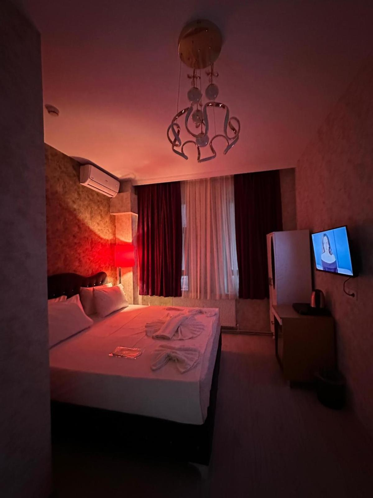 World Center Taksim Hotel Istanbul Bagian luar foto