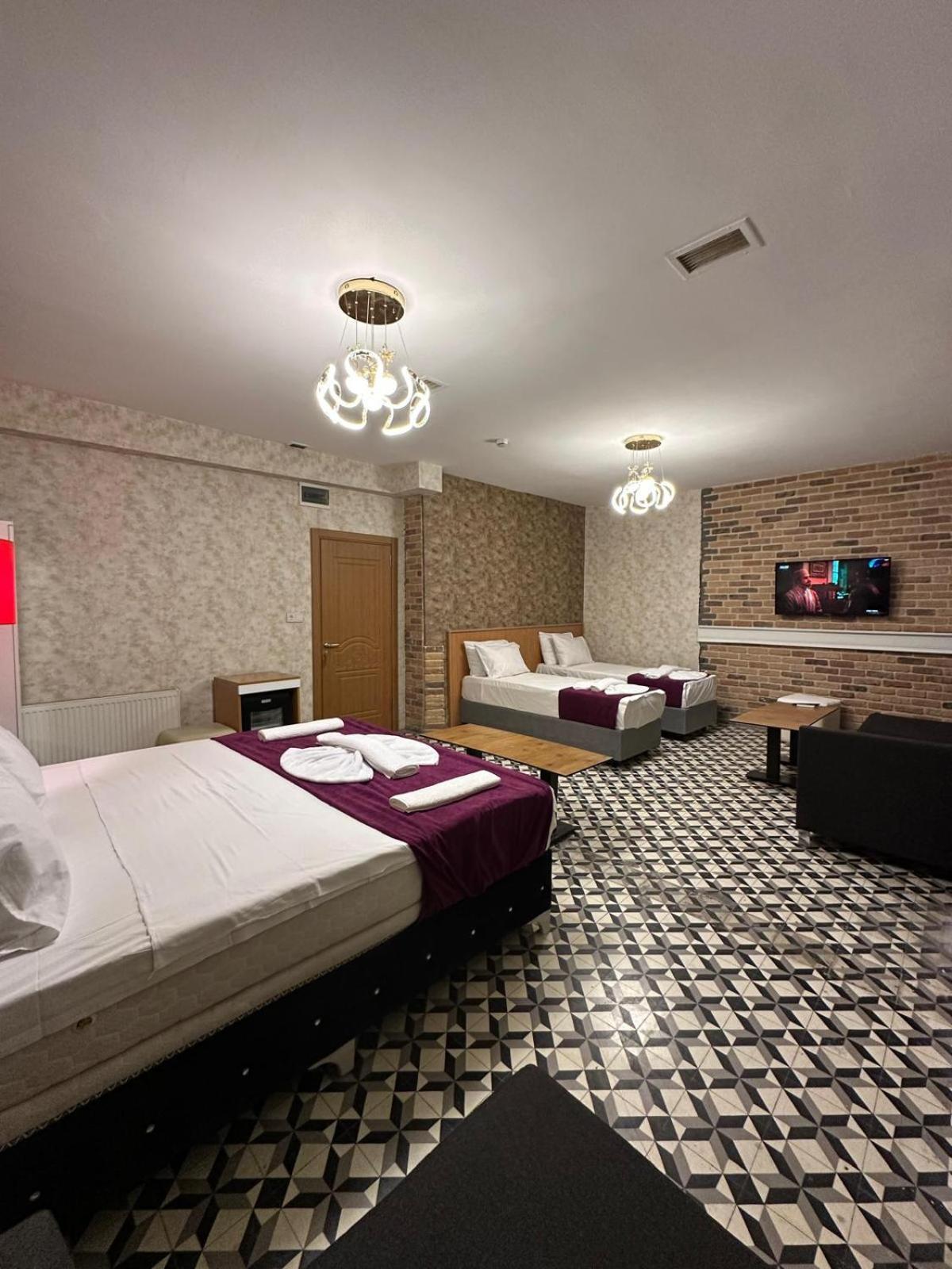 World Center Taksim Hotel Istanbul Bagian luar foto