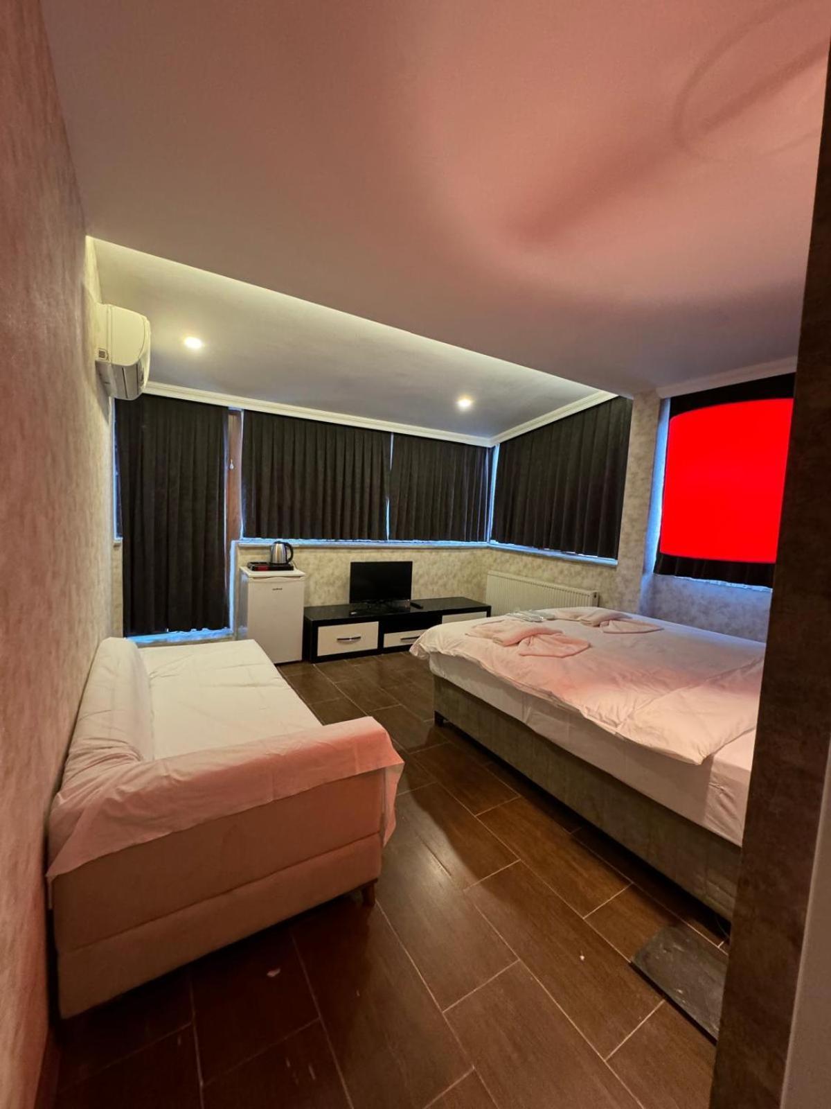 World Center Taksim Hotel Istanbul Bagian luar foto