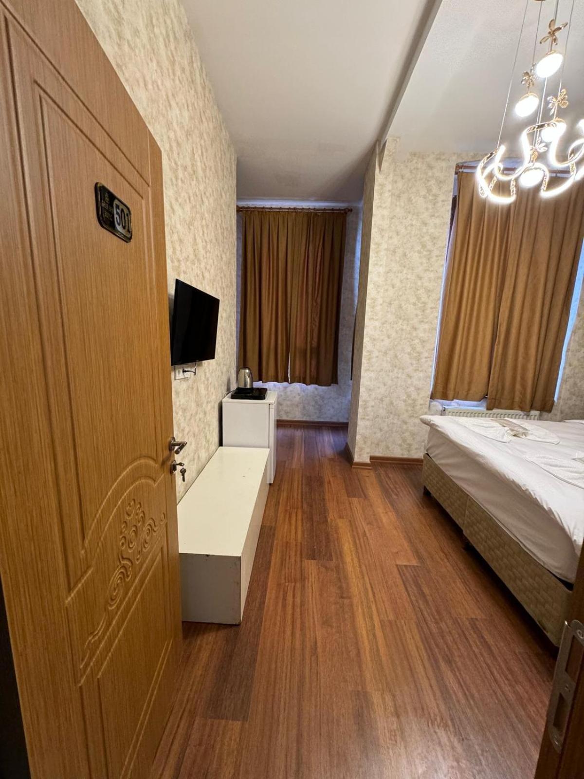 World Center Taksim Hotel Istanbul Bagian luar foto