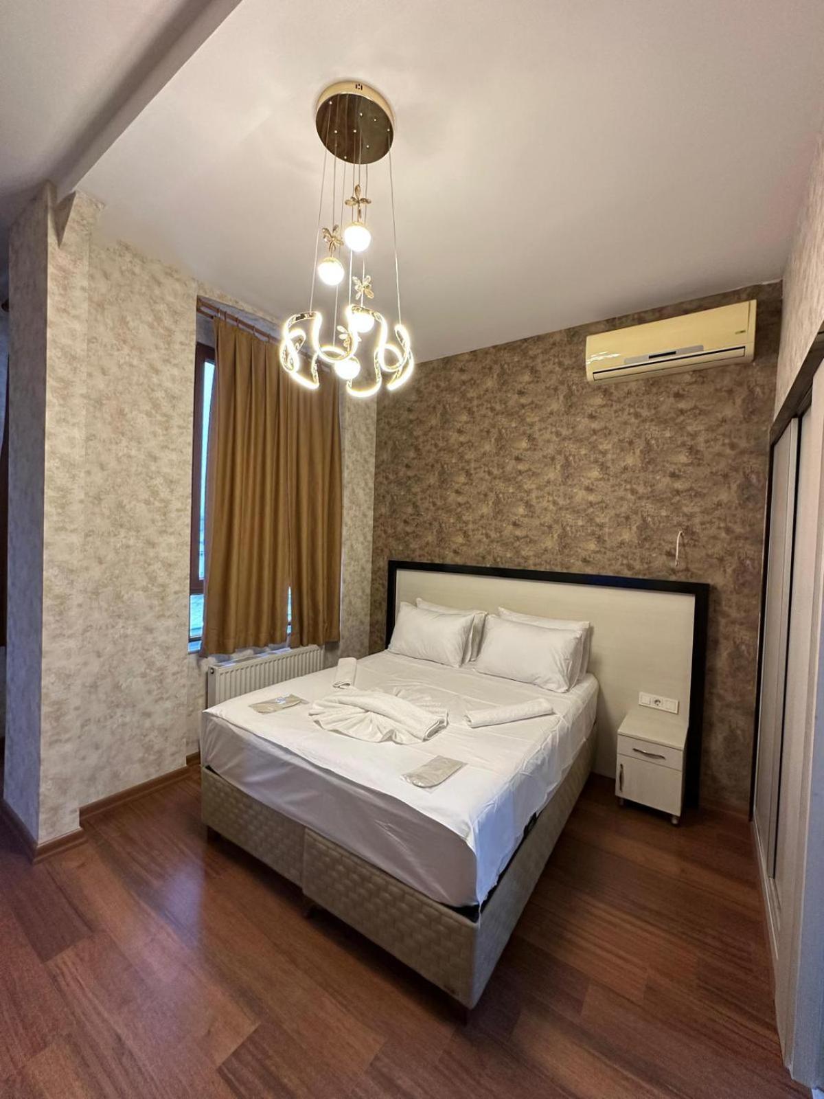 World Center Taksim Hotel Istanbul Bagian luar foto