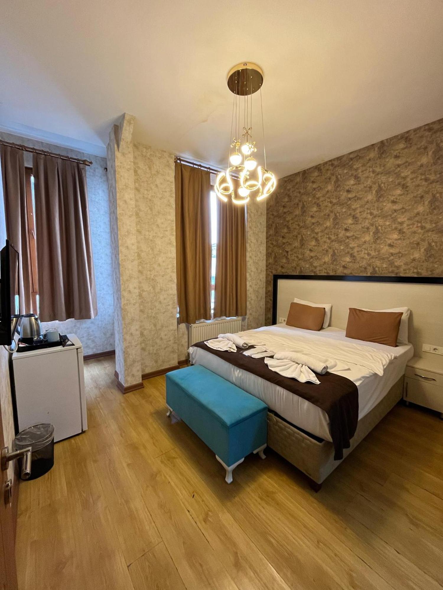 World Center Taksim Hotel Istanbul Bagian luar foto
